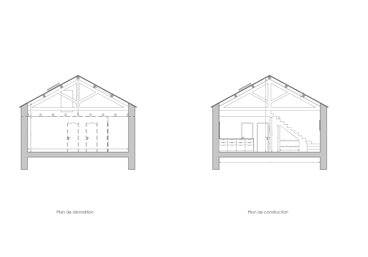 Coupe — Maison Giens, état existant et projet, escalier suivant la pente de la toiture